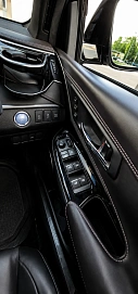 Toyota Harrier, 2016г., полный привод, вариатор