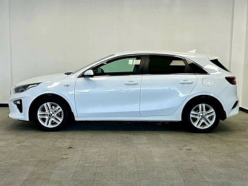 Kia Ceed, 2020г., передний привод, автомат