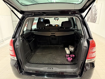 Opel Zafira, 2011г., передний привод, робот