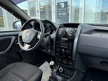 Renault Duster, 2015г., полный привод, механика