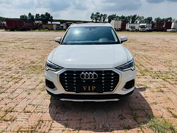 Audi Q3, 2021г, передний привод, робот