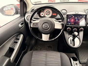 Mazda 2, 2009г., передний привод, автомат