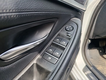 BMW 5 серии, 2013г., задний привод, автомат