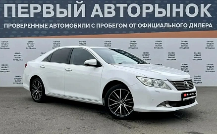 Toyota Camry, 2013г., передний привод, автомат