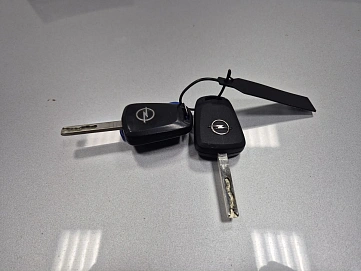 Opel Astra, 2012г., передний привод, механика