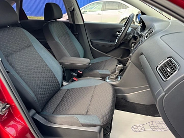 Volkswagen Polo, 2019г., передний привод, автомат