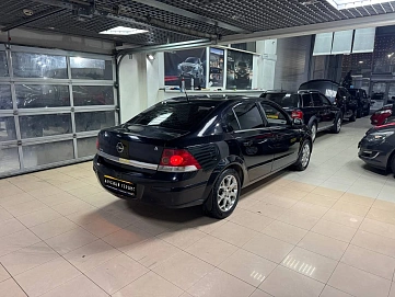 Opel Astra, 2011г., передний привод, автомат