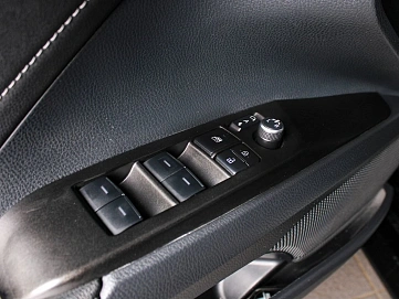 Toyota Camry, 2022г., передний привод, автомат