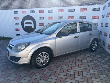 Opel Astra, 2006г., передний привод, механика