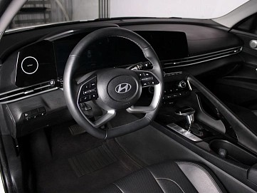 Hyundai Elantra, 2023г., передний привод, вариатор