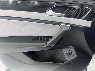Volkswagen Tayron, 2022г., передний привод, робот