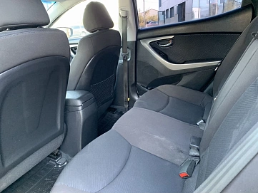 Hyundai Elantra, 2012г., передний привод, механика