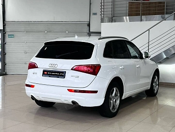 Audi Q5, 2009г., полный привод, робот