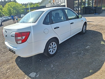 Lada (ВАЗ) Granta, 2017г, передний привод, автомат