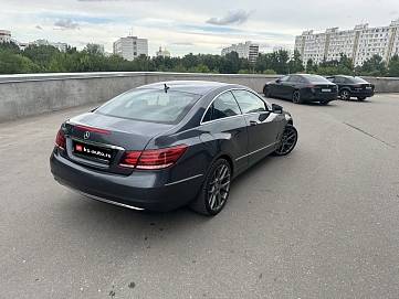 Mercedes-Benz E-Класс, 2014г., задний привод, автомат