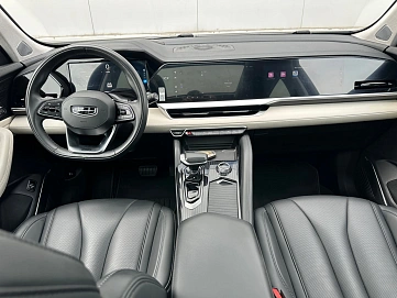 Geely Monjaro, 2023г., передний привод, автомат