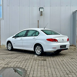 Peugeot 408, 2014г., передний привод, автомат