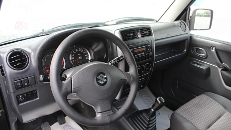 Suzuki Jimny, 2011г., передний привод, механика