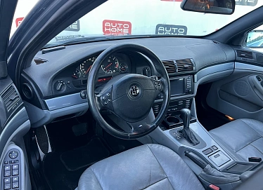 BMW 5 серии, 2001г., передний привод, автомат