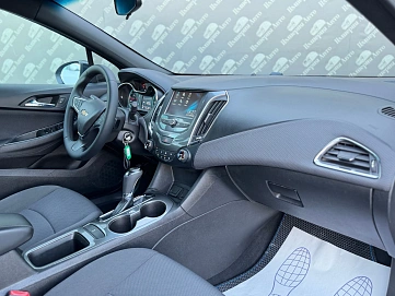 Chevrolet Cruze, 2018г., передний привод, автомат