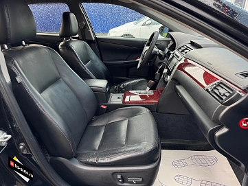 Toyota Camry, 2012г., передний привод, автомат