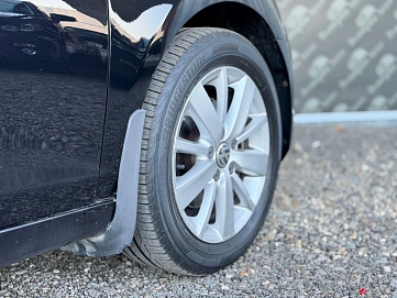 Volkswagen Golf, 2011г., передний привод, механика