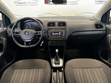 Volkswagen Polo, 2017г., передний привод, автомат