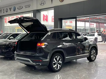Volkswagen Tayron, 2022г., передний привод, робот