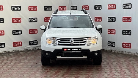 Renault Duster, 2013г., передний привод, автомат