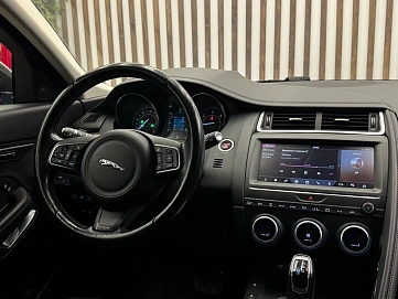 Jaguar E-Pace, 2018г., полный привод, автомат