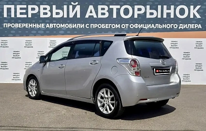 Toyota Verso, 2011г., передний привод, вариатор