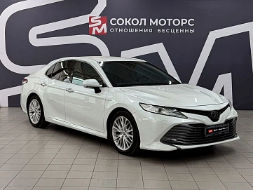 Toyota Camry, 2020г., передний привод, автомат