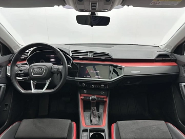 Audi Q3, 2023г., передний привод, робот