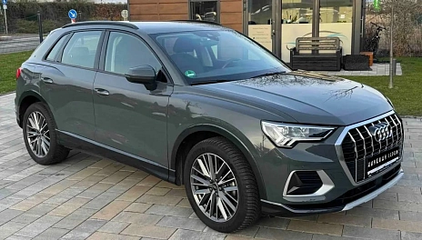 Audi Q3, 2023г., передний привод, робот