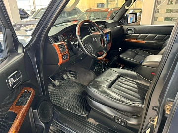 Nissan Patrol, 2004г., полный привод, автомат