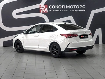 Hyundai Solaris, 2021г., передний привод, автомат