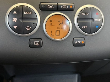 Nissan Tiida, 2007г., передний привод, механика
