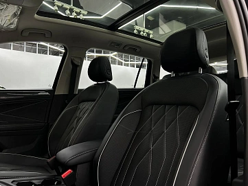 Volkswagen Tiguan, 2023г., полный привод, робот