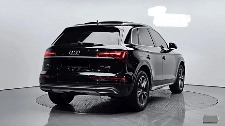 Audi Q5, 2023г., полный привод, робот