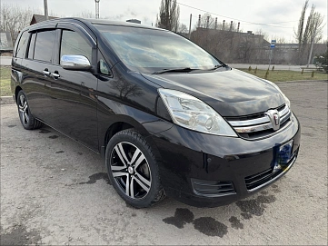 Toyota ISis, 2012г., передний привод, вариатор