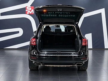 Volkswagen Touareg, 2011г., полный привод, автомат