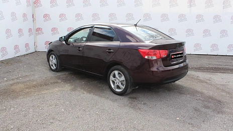 Kia Cerato, 2010г., передний привод, механика