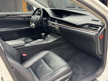 Lexus ES, 2013г., передний привод, автомат