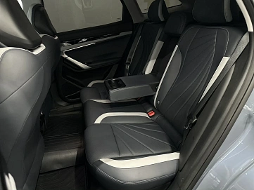 Geely Atlas, 2024г., полный привод, автомат