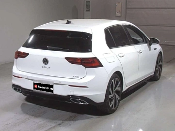 Volkswagen Golf, 2023г., передний привод, робот