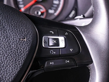 Volkswagen Passat, 2021г., передний привод, робот