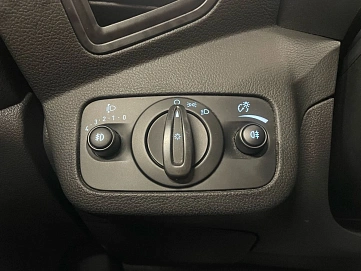 Ford Kuga, 2016г., передний привод, автомат