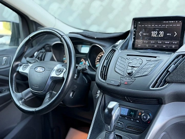 Ford Kuga, 2015г., передний привод, автомат
