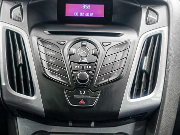 Ford Focus, 2012г., передний привод, механика
