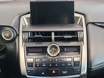 Lexus NX, 2014г., полный привод, вариатор